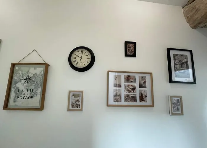 Maison Les Iris - 2 Et 2 Salles De Bain - 2 A 4 Personnes - Futuroscope Holiday home